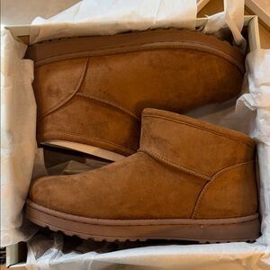 SO Lupita Low Boots— BRAND NEW